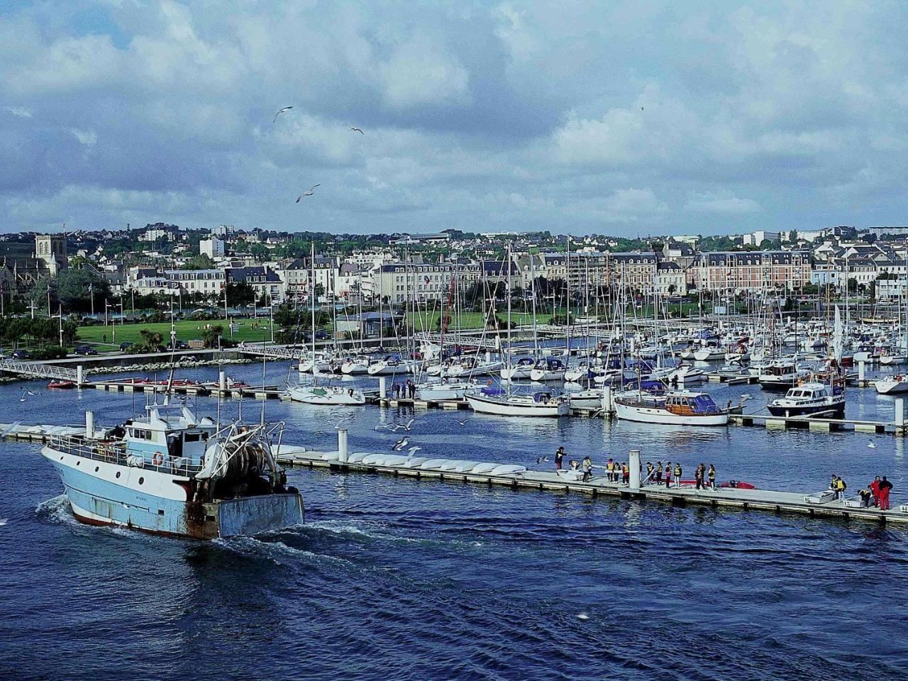 Fyl Good Ex Hotelf1 Cherbourg Tourlaville Esterno foto